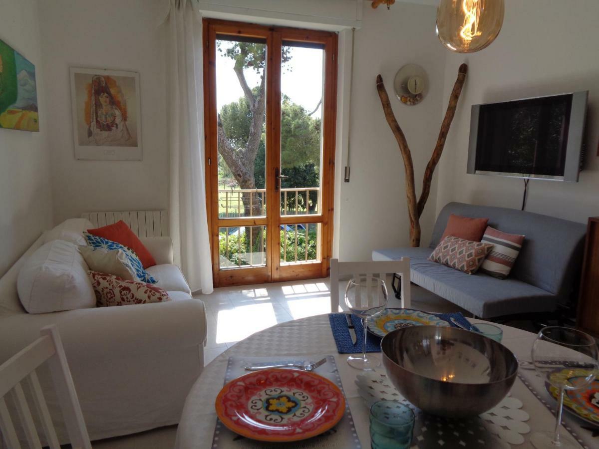 La Casa Di Nina Apartment Куерчанела Екстериор снимка
